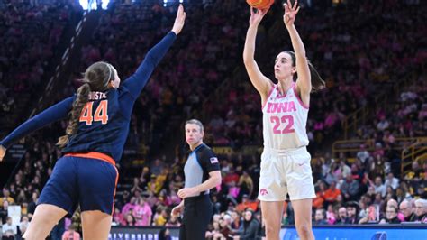 caitlin clark triple double stats